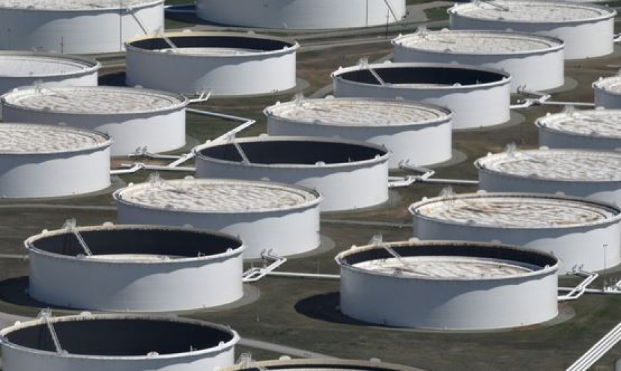 Πτώση 4% για το πετρέλαιο - Στα 74 δολ. κινείται το Brent, στα 69 δολ. το αργό