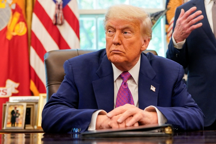 O Trump καλεί το Ιράν να υπογράψει συμφωνία με τις ΗΠΑ για τα πυρηνικά