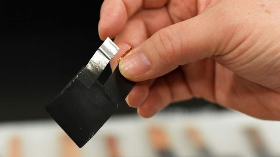 Η νέα δομή νατρίου ωθεί τις μπαταρίες στερεάς κατάστασης να λειτουργούν σε μηδενικές θερμοκρασίες (Interesting Engineering)