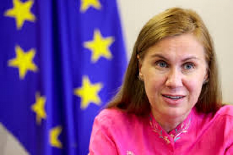 Simson: Στόχος προβλέψιμες τιμές στους καταναλωτές με βάση καθαρές τεχνολογίες