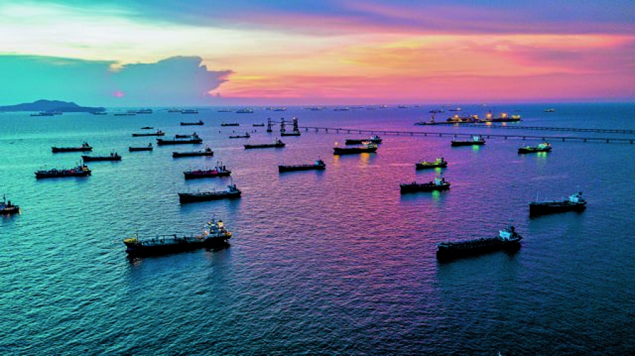 Ο ρωσικός σκιώδης στόλος αψηφά τις κυρώσεις και αυξάνει τον κίνδυνο μόλυνσης των θαλασσών (Oil Price)