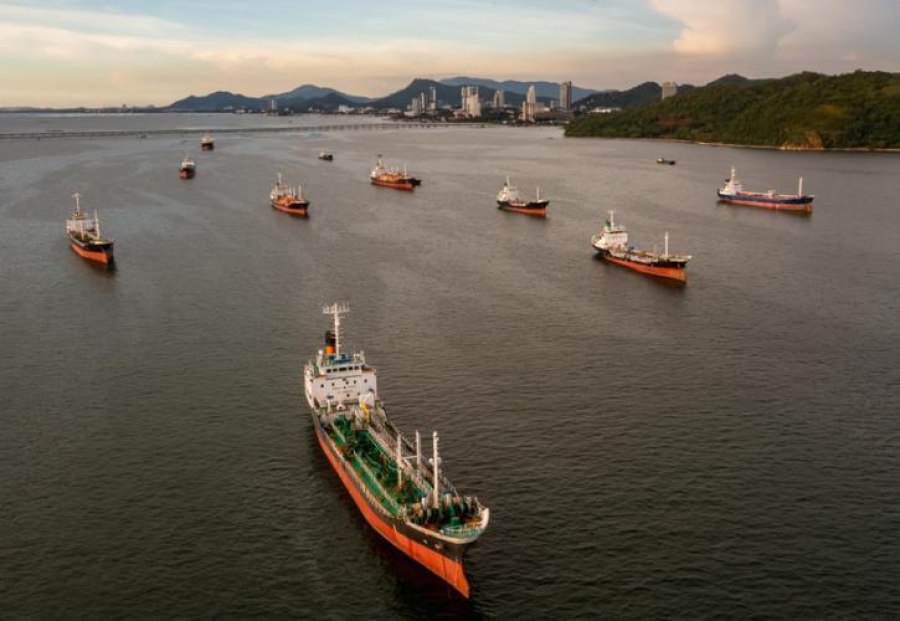 Δύο τάνκερ έκαναν αναστροφή και έφυγαν από τα Στενά του Ορμούζ μετά την επίθεση των ΗΠΑ στο Ιράν