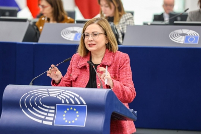 Μ. Σπυράκη: Επιταχύνει τις ΑΠΕ το Ευρωκοινοβούλιο