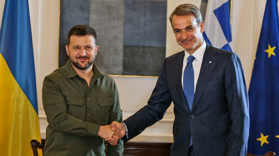 Τηλεφωνική επικοινωνία Μητσοτάκη – Zelensky – Στην Οδησσό ο πρωθυπουργός