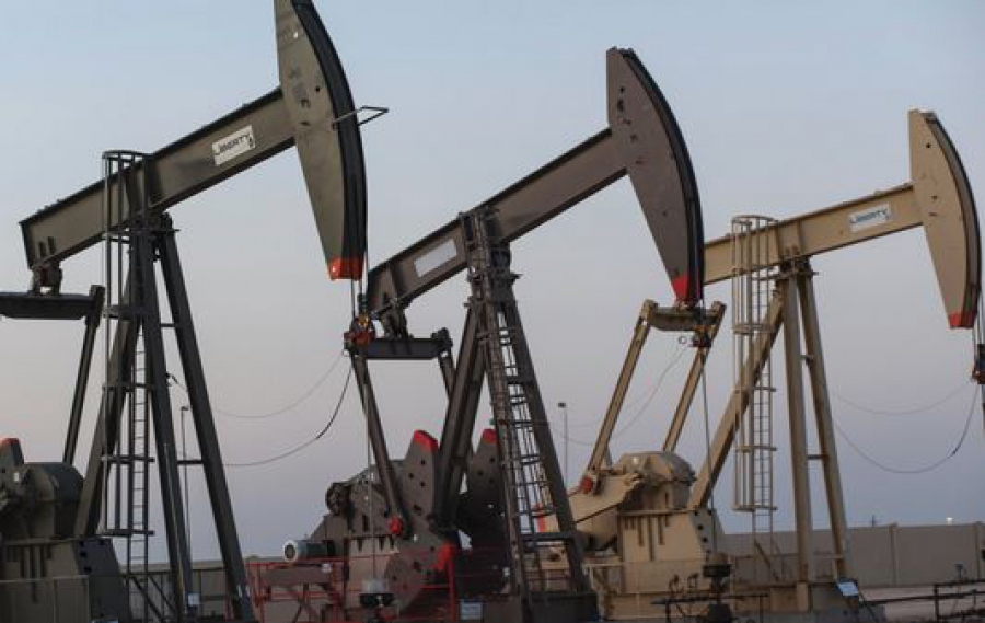 Υποχώρηση για το πετρέλαιο - Στα 72 δολ. κινείται το Brent και στα 67 δολ. το αργό