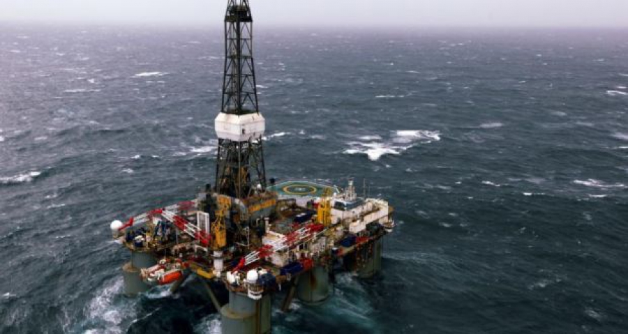 Σε άνοδο το πετρέλαιο - Οι καταιγίδες έκλεισαν το 58% της παραγωγής του Κόλπου του Μεξικού στις ΗΠΑ