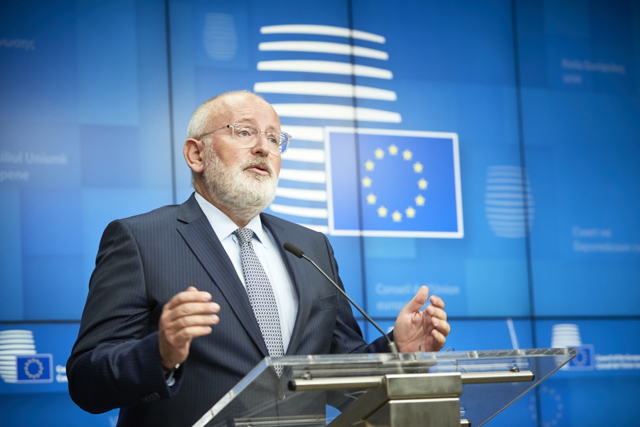 Timmermans: Στενή συνεργασία με τις χώρες της ΕΕ για τον εφοδιασμό με φυσικό αέριο