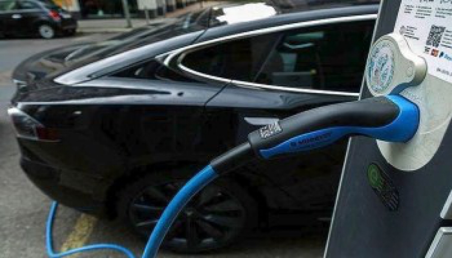 Ενισχύεται η ζήτηση για πόλους φόρτισης ηλεκτρικού ρεύματος στην Κίνα