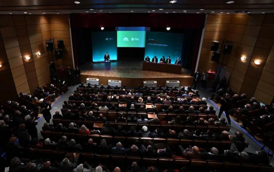 Ενεργειακός οργασμός στο προσυνέδριο του ΠΑΣΟΚ- Αρβανιτίδης, Δούκας, Μανιάτης, Ζερβός