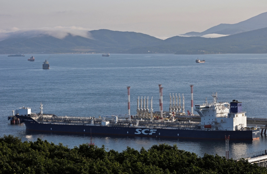 Πτώση στην τιμή του ρωσικού αργού καθώς τα διυλιστήρια της Κίνας μειώνουν τις εισαγωγές   