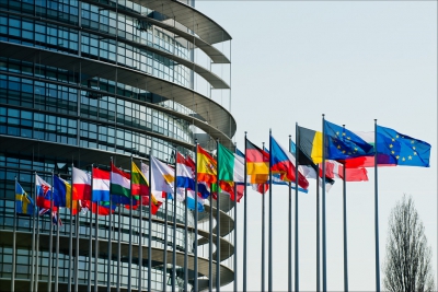 ΕΕ: Χρηματοδότηση 4 δισ ευρώ με επιχορηγήσεις για έργα καθαρής ενέργειας και αποθήκευσης