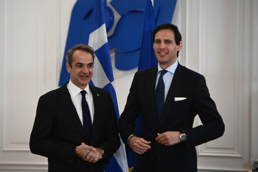 Μητσοτάκης – Hoekstra: Πράσινη ανάπτυξη με όρους ανταγωνιστικότητας της οικονομίας