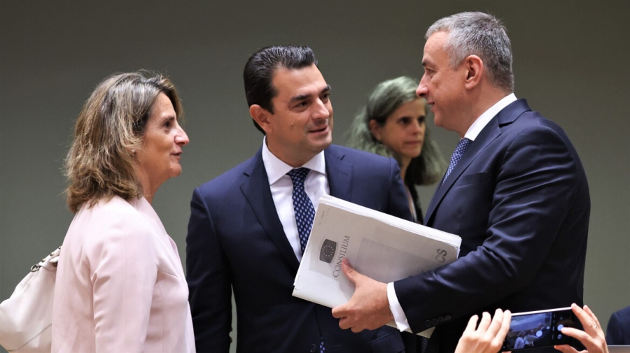 Νέα Σύνοδος στο τέλος Σεπτεμβρίου - Σκρέκας: Εύσημα Simson στον ελληνικό μηχανισμό - Μπλοκ 15 υπέρ της πρότασης Μητσοτάκη