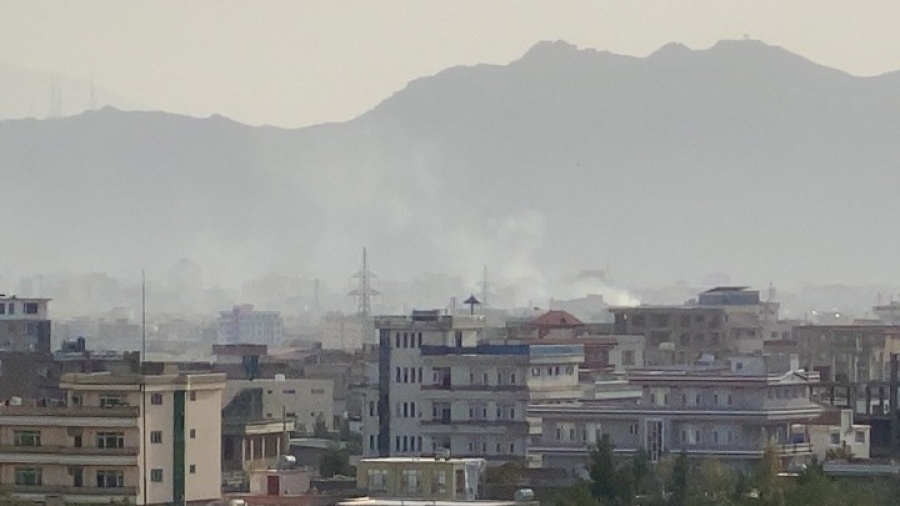 Μπαράζ εκτόξευσης ρουκετών κατά του αεροδρομίου της Καμπούλ