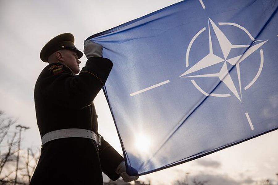 ΝΑΤΟ, ΕΕ, ΗΠΑ και Βρετανία στηρίζουν την Πολωνία: 