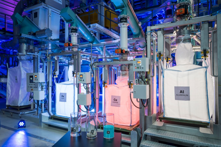 Η Ευρωπαϊκή Επιτροπή προτείνει σχέδιο για την ανάπτυξη της βιομηχανίας μπαταριών την γηραιά ήπειρο (Euractiv)