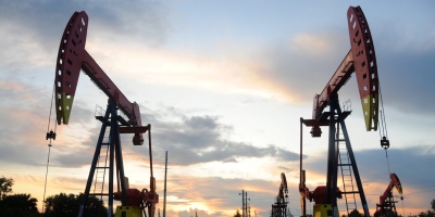 Οι ανησυχίες των επενδυτών για την παγκόσμια ζήτηση διευρύνουν τις απώλειες των τιμών του πετρελαίου