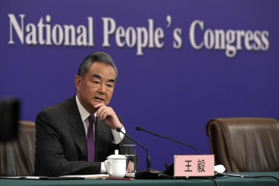 Κίνα: Καλεί όλους τους εμπλεκόμενους στον πόλεμο του Κόλπου να διασφαλίσουν τη σταθερή προμήθεια πετρελαίου