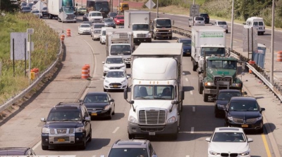 BloombergNEF: Η παγκόσμια ζήτηση πετρελαίου για οδικές μεταφορές θα κορυφωθεί το 2027