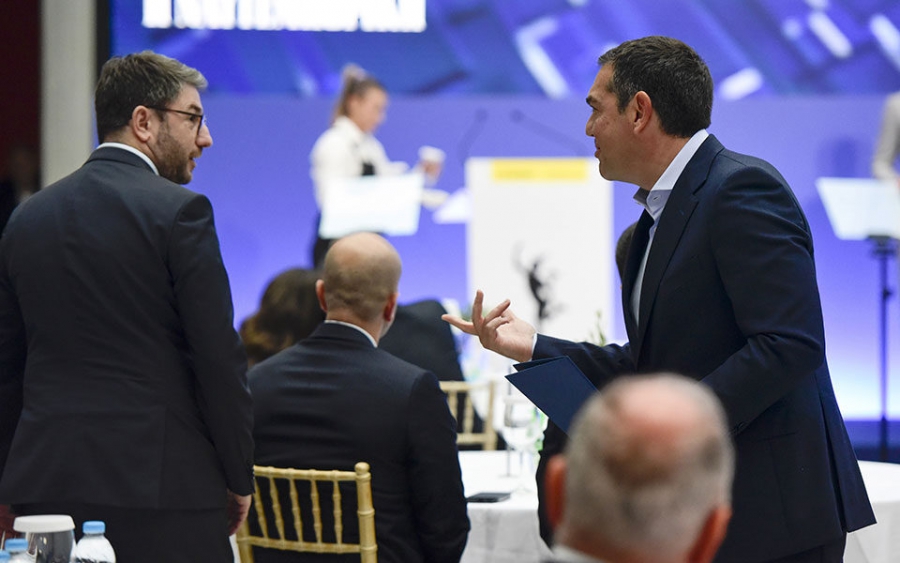 Τσίπρας – Ανδρουλάκης: Η κόντρα μεταφέρθηκε και στις Βρυξέλλες