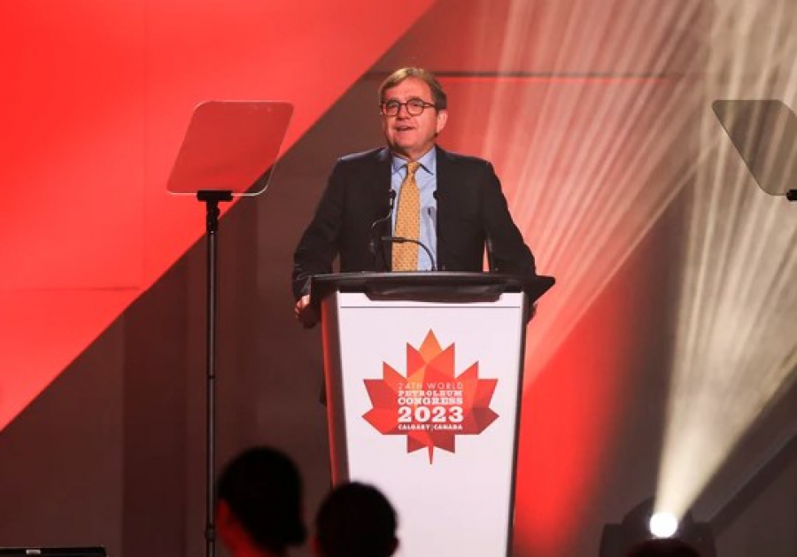 Nasser (S.Aramco), Woods (Exxon) εξηγούν το «peak oil demand»