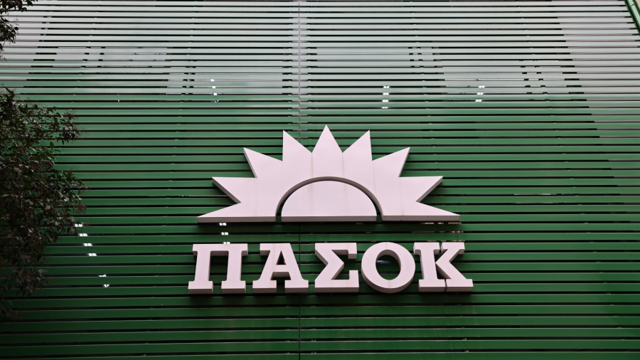 ΠΑΣΟΚ: Ο Τσίπρας έχει κάνει copy paste το 80% της περσινής ομιλίας Ανδρουλάκη