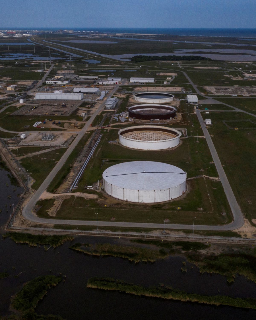 EIA: Μειώθηκαν τα αποθέματα αργού στις ΗΠΑ - Σε χαμηλό 20ετίας τα στρατηγικά αποθέματα