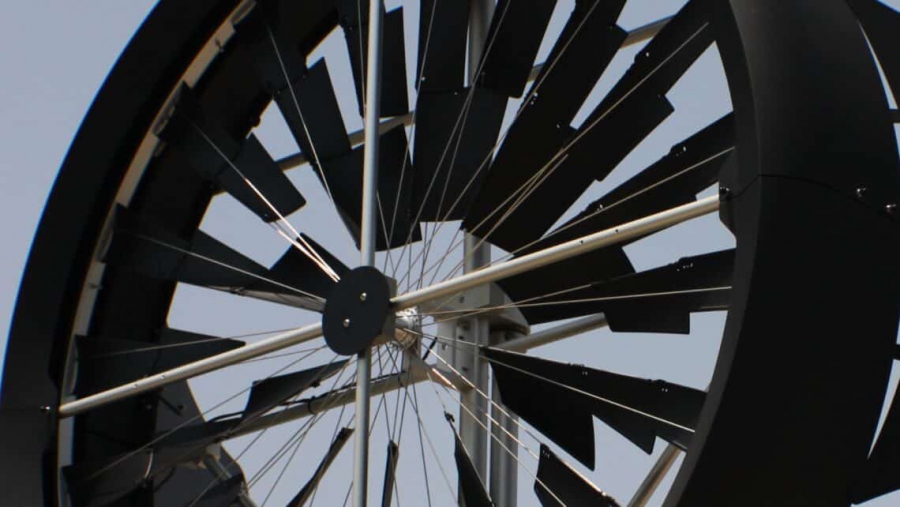 Μια οικιακή ανεμογεννήτρια, βάζει στον πάγκο τα ηλιακά πάνελ (Eco News)