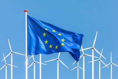Η ΕΕ διαθέτει 5 δις ευρώ σε εγγυήσεις για την υποστήριξη 15 GW ανανεώσιμων πηγών ενέργειας (Pv Magazine)