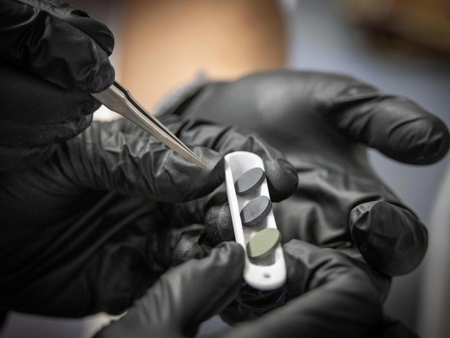 Επιστήμονες δημιουργούν 7 αξιοσημείωτα νέα κεραμικά υλικά απλώς αφαιρώντας οξυγόνο (scitechdaily.com)