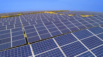 Wood Mackenzie: Ράλι στις τιμές της ηλιακής ενέργειας - Οι «απειλές» για την βιομηχανία