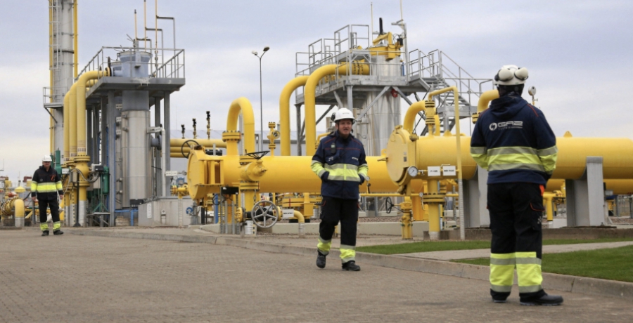 Πολωνία: Συμφωνία για την σύνδεση των αγωγών καυσίμων με το σύστημα του ΝΑΤΟ   