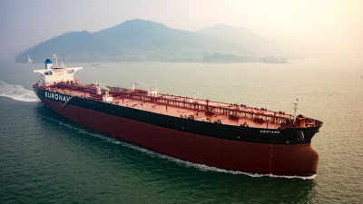 Κίνα: Επιστρέφει στη ναυλαγορά VLCC και ενισχύει τους ναύλους