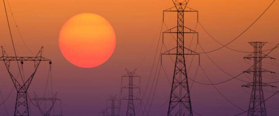 Κίνα: Εντείνει τις επενδύσεις στην καθαρή ενέργεια παρά την αυξημένη χρήση άνθρακα