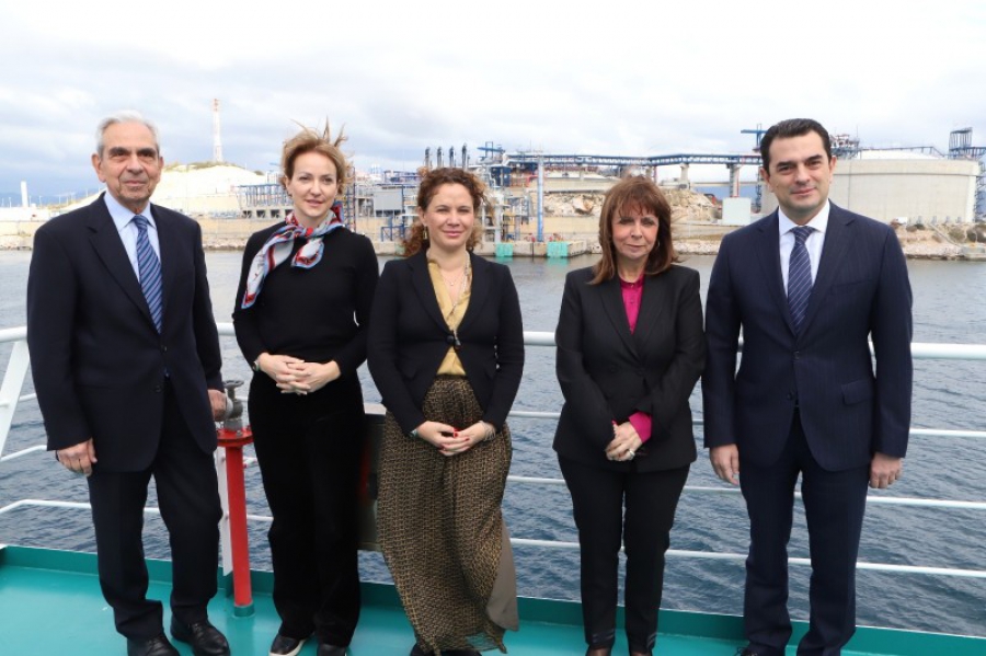 Επίσκεψη Σακελλαροπούλου στον Τερματικό Σταθμό LNG στη Ρεβυθούσα