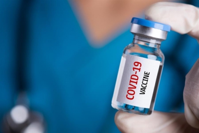 Κομισιόν: Ξεκίνησε η διανομή των εμβολίων στις 27 χώρες της ΕΕ