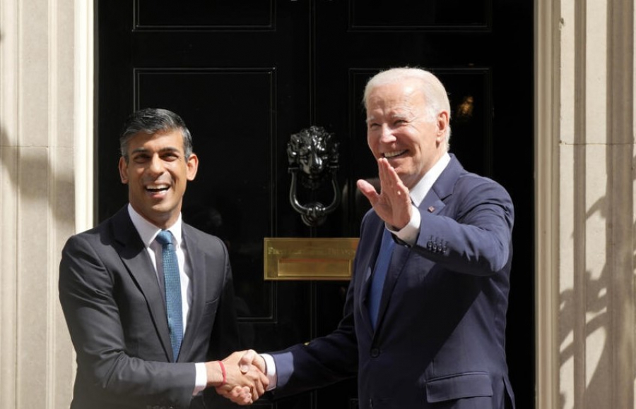 ΗΠΑ και Ην. Βασίλειο ανησυχούν για χτύπημα της Ρωσίας σε περίοδο εκλογών (Bloomberg)