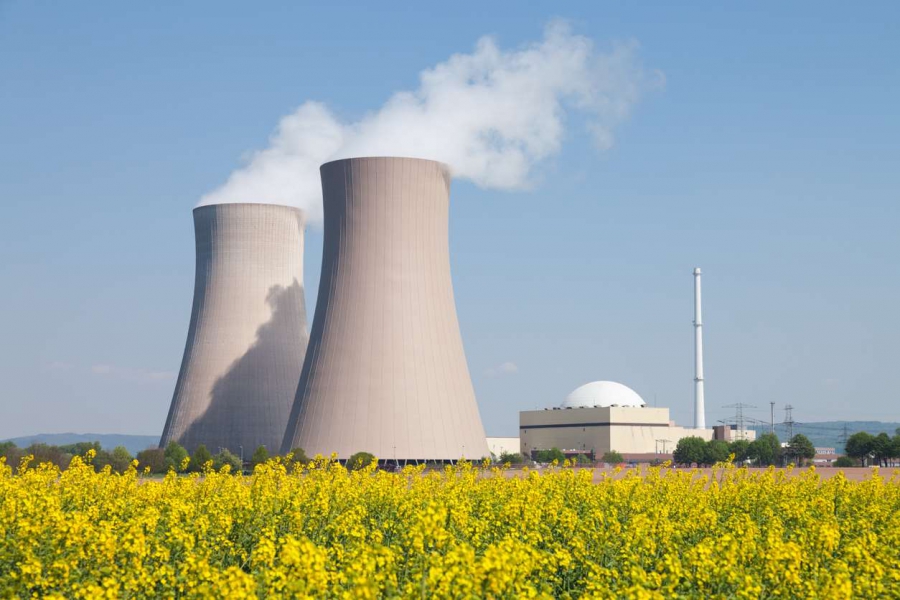 Bloomberg: Πώς η ενεργειακή κρίση φέρνει στο προσκήνιο την πυρηνική ενέργεια