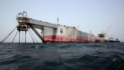 Nobel Oil LLC: Ρήγμα προκαλεί μεγάλη πετρελαιοκηλίδα και απειλεί με σοβαρή ζημιά το περιβάλλον
