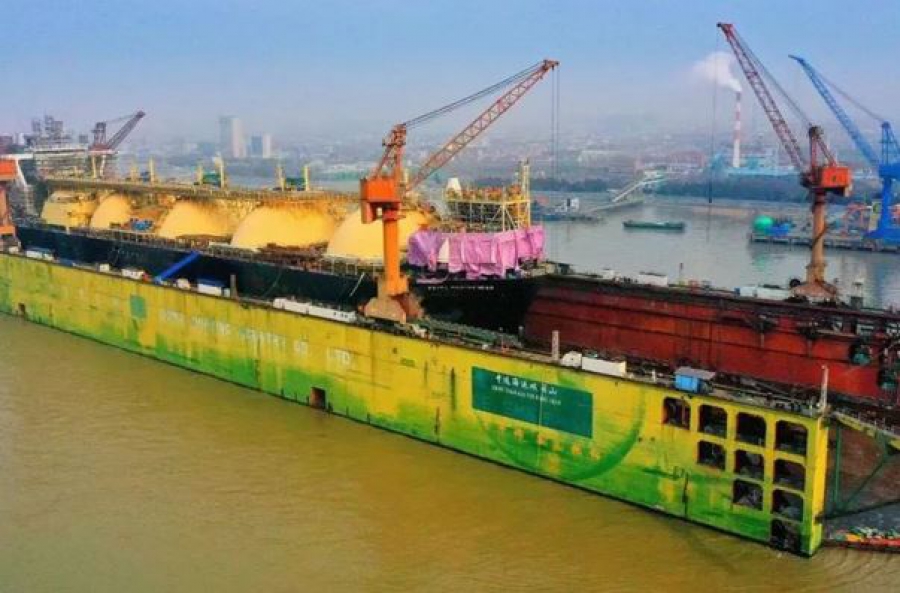 Bασιλικός: Στην τελική ευθεία το FSRU της Cosco