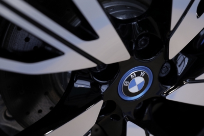 Η BMW επενδύει πάνω από 100 εκατ. ευρώ σε κέντρο δοκιμών μπαταριών