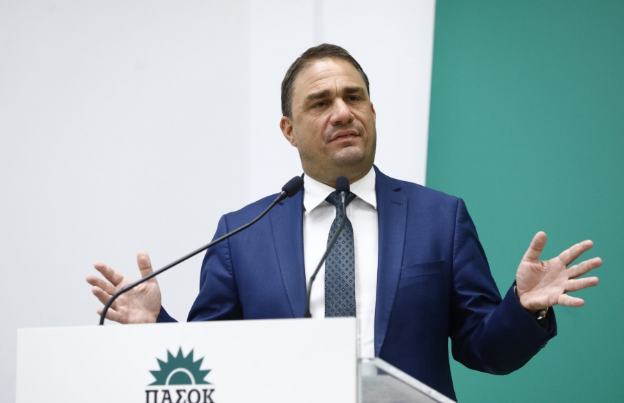 Τσουκαλάς σε Μαρινάκη για 4ήμερη εργασία: Αφού κατάλαβε την γκάφα του, έκανε στροφή 180 μοιρών