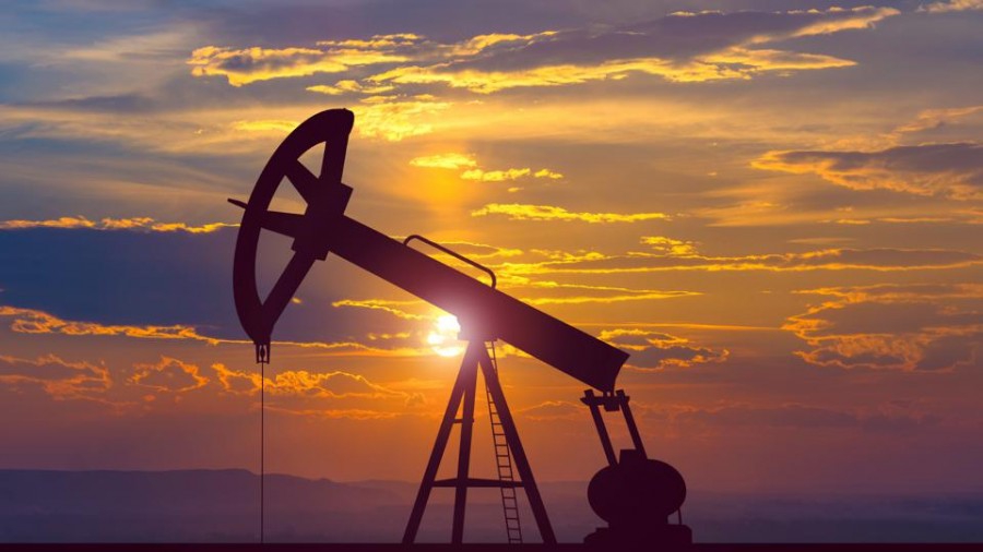 Ανάκαμψη πετρελαίου – Κέρδη για τις «δολαριακές μετοχές»