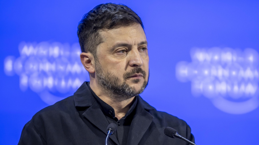 Zelensky: Σημαντικά ζητήματα στην τριμερή – Με το βλέμμα στη συνέχεια των συνομιλιών