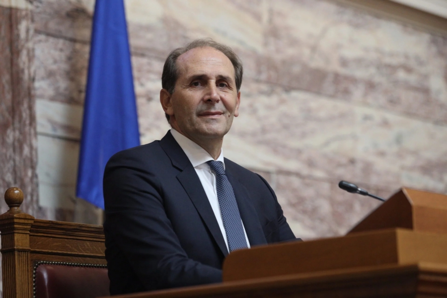 Έφυγε από τη ζωή ο Απόστολος Βεσυρόπουλος σε ηλικία 59 ετών