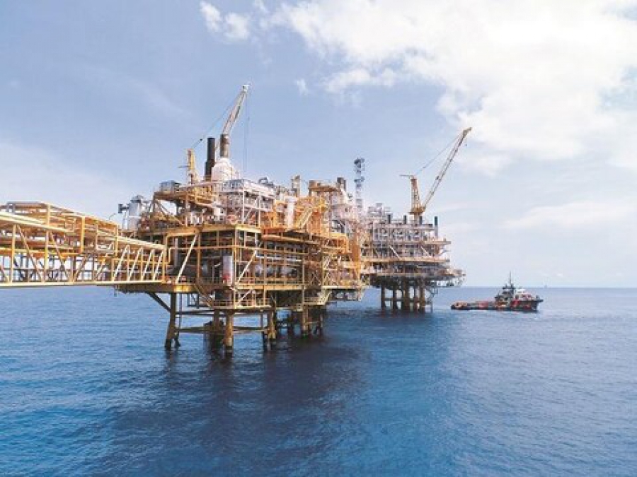 IEA: Αύξηση της ζήτησης πετρελαίου κατά 380.000 bpd το 2022