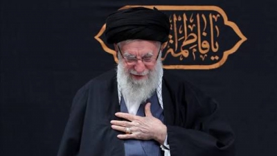 Khamenei: Οι τελευταίες προετοιμασίες στη Μασχάντ - Χιλιάδες χαλιά στο Ιερό Τέμενος του Ιμάμη Ρεζά (βίντεο)