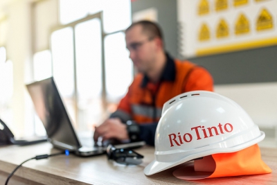 H Rio Tinto προειδοποιεί: Η παραγωγή χάλυβα εκτός Κίνας έχει μειωθεί απότομα