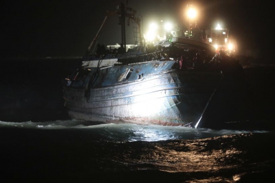 Πλοίο υποστήριξης εξεδρών της Energean σε επιχείρηση διάσωσης 400 μεταναστών στην Ιταλία