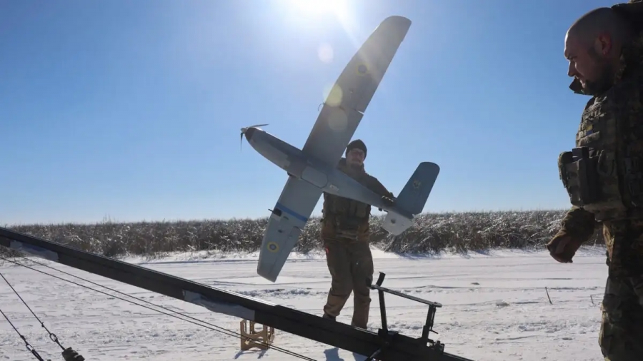 Bρετανία: Φιλοξενεί το πρώτο ουκρανικό στρατιωτικό εργοστάσιο